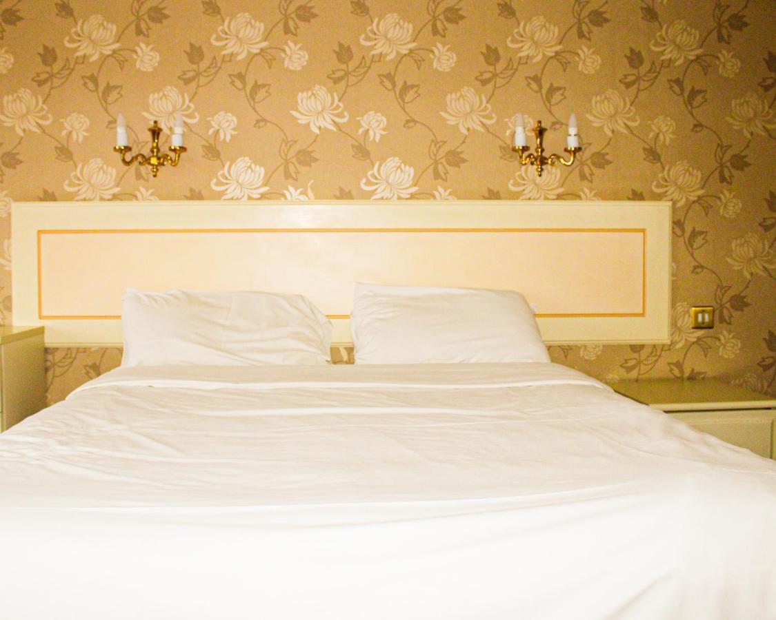 Consort Hotel Rotherham Ngoại thất bức ảnh