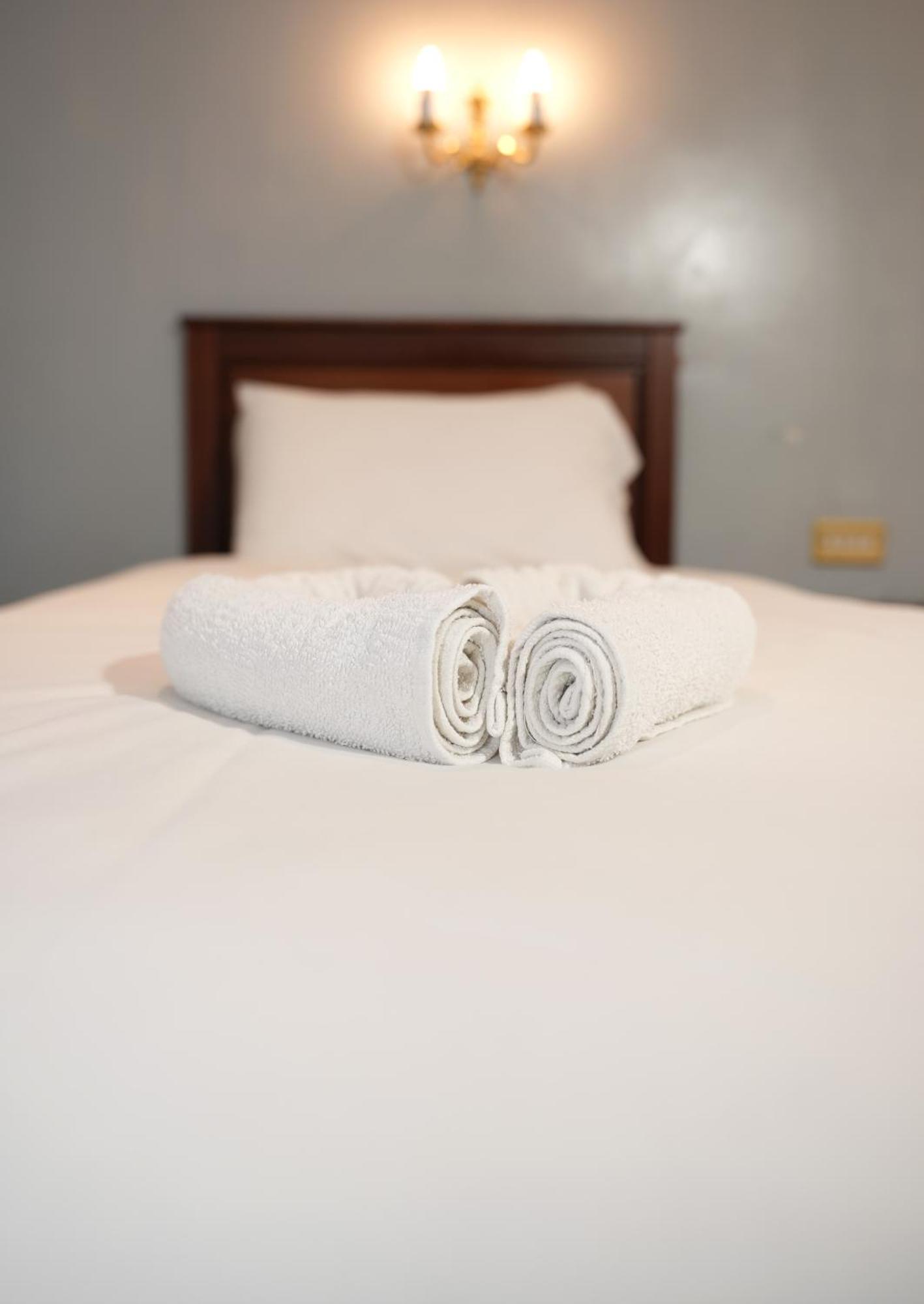 Consort Hotel Rotherham Ngoại thất bức ảnh